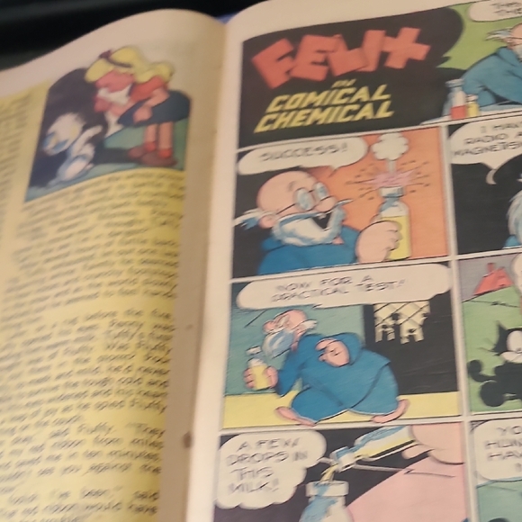 Comic Book - Picture 5 of 11